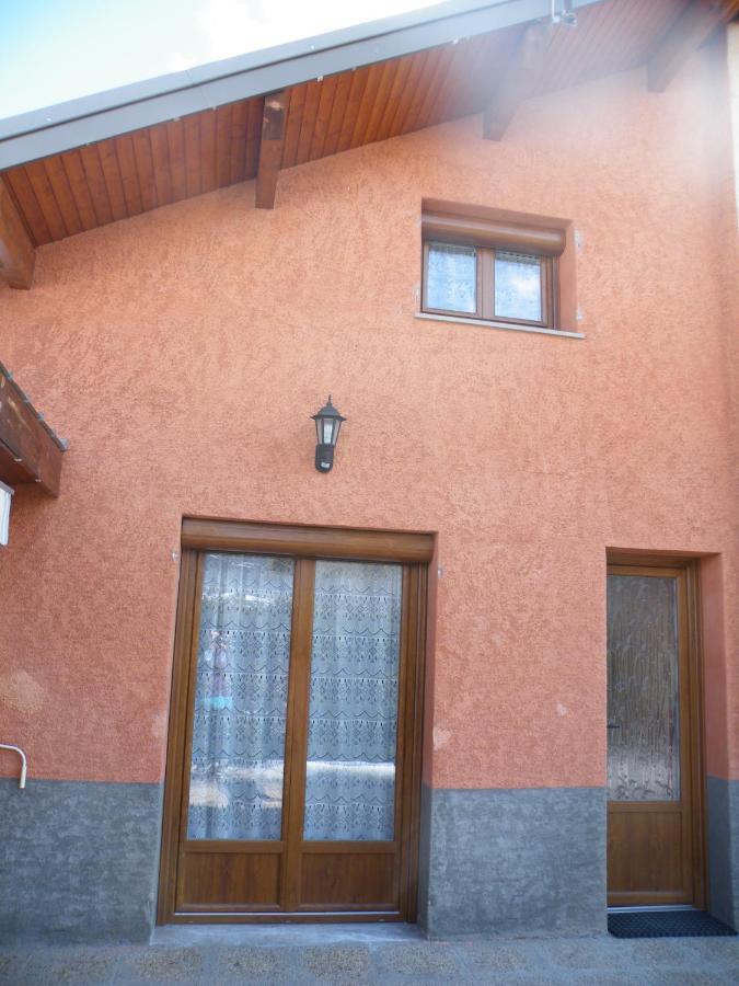 Maison Mitoyenne Avec Terrasse Villar-Saint-Pancrace Exterior photo